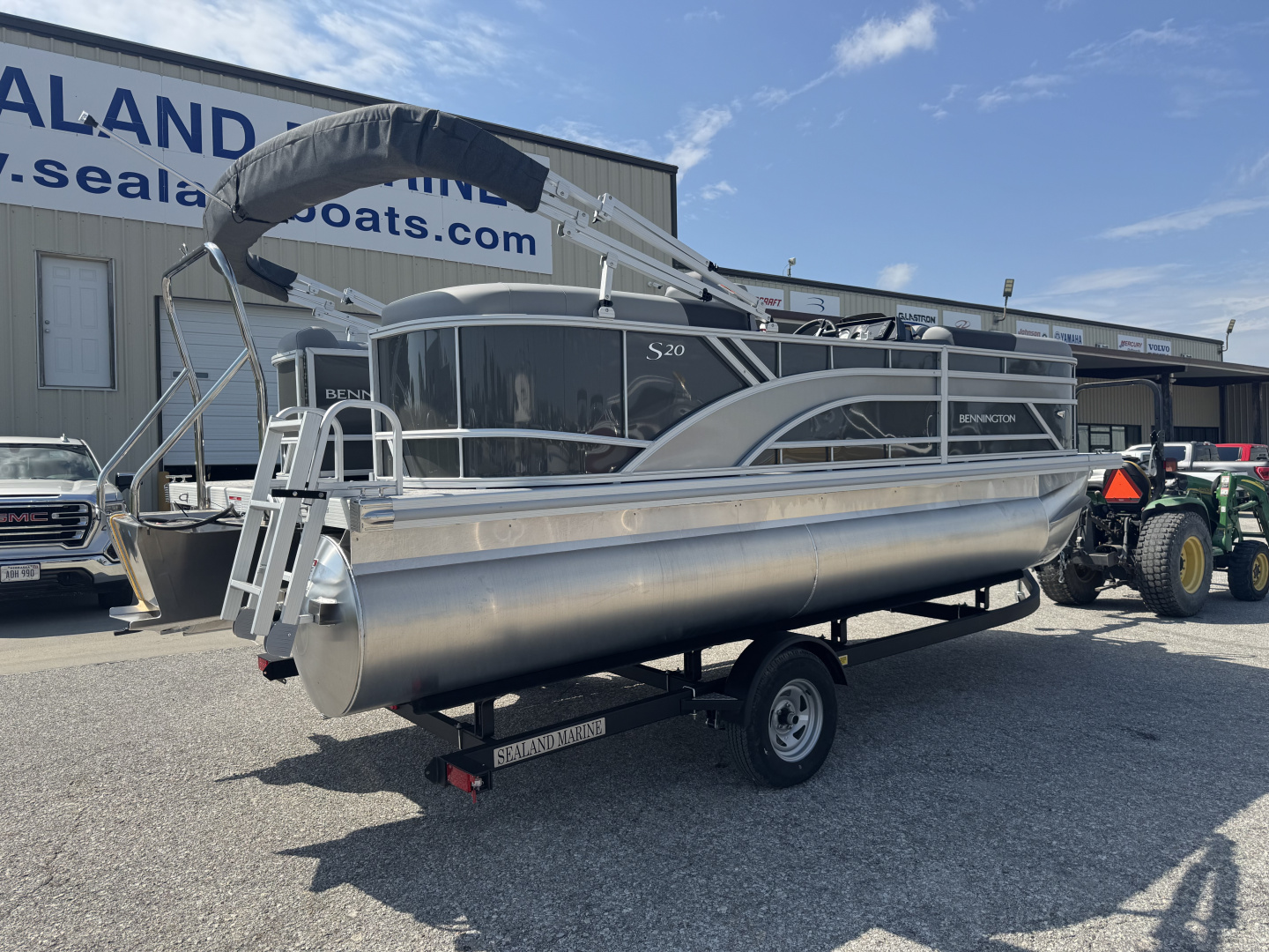 New 2026 Bennington 20 SSR Pontoon Boat