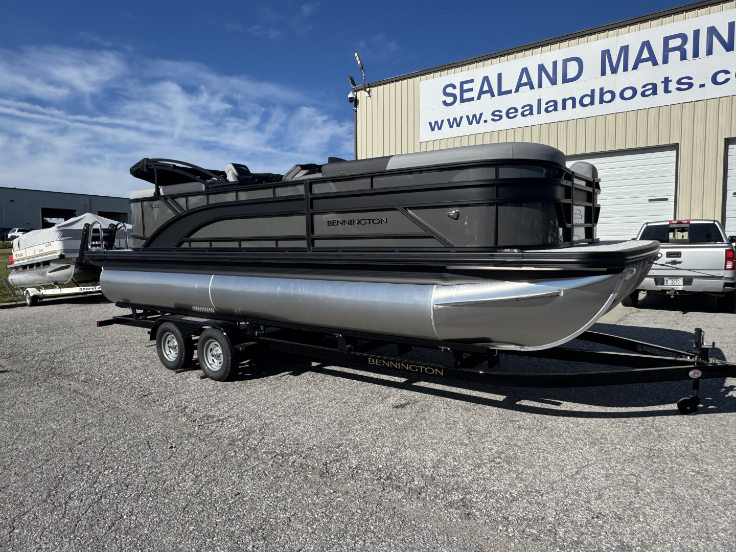 New 2026 Bennington 22 SSR Tri-Toon Boat