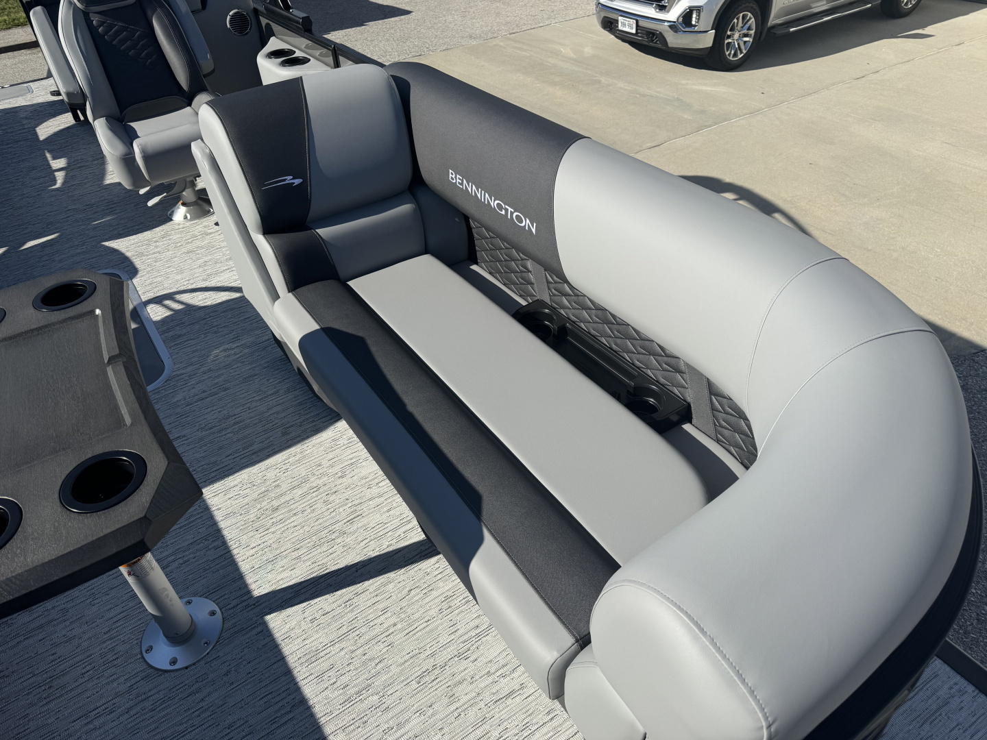 New 2026 Bennington 22 SSR Tri-Toon Boat