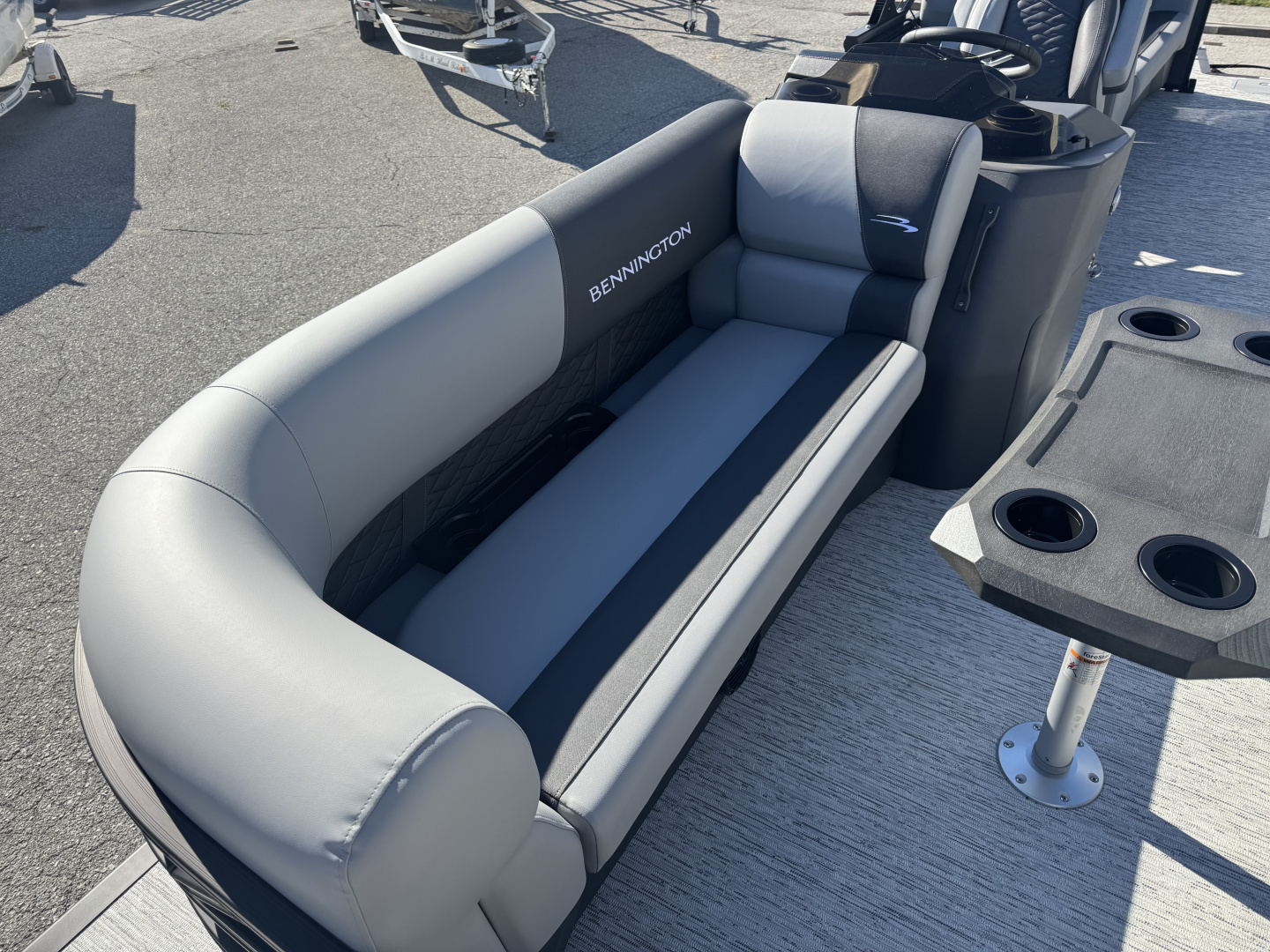 New 2026 Bennington 22 SSR Tri-Toon Boat