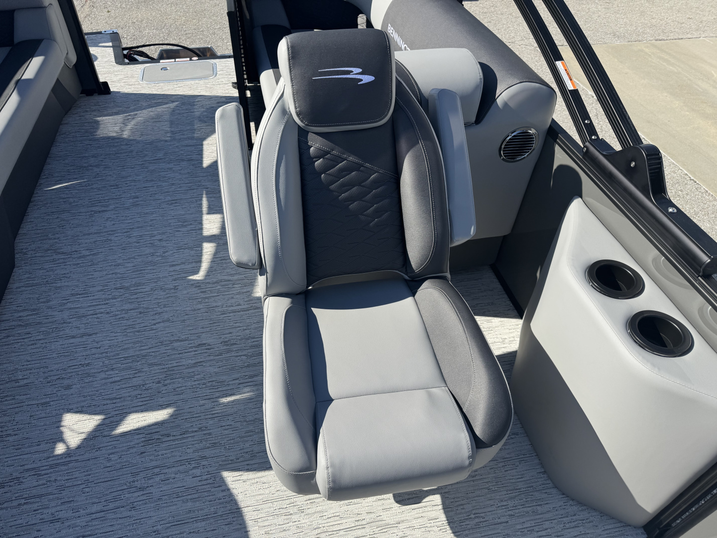 New 2026 Bennington 22 SSR Tri-Toon Boat