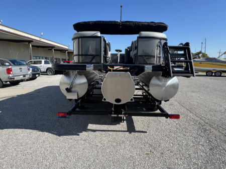 New 2026 Bennington 22 SSR Tri-Toon Boat