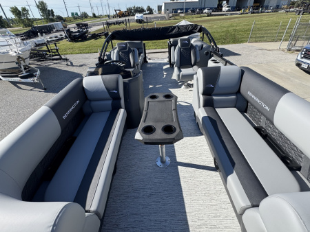 New 2026 Bennington 22 SSR Tri-Toon Boat