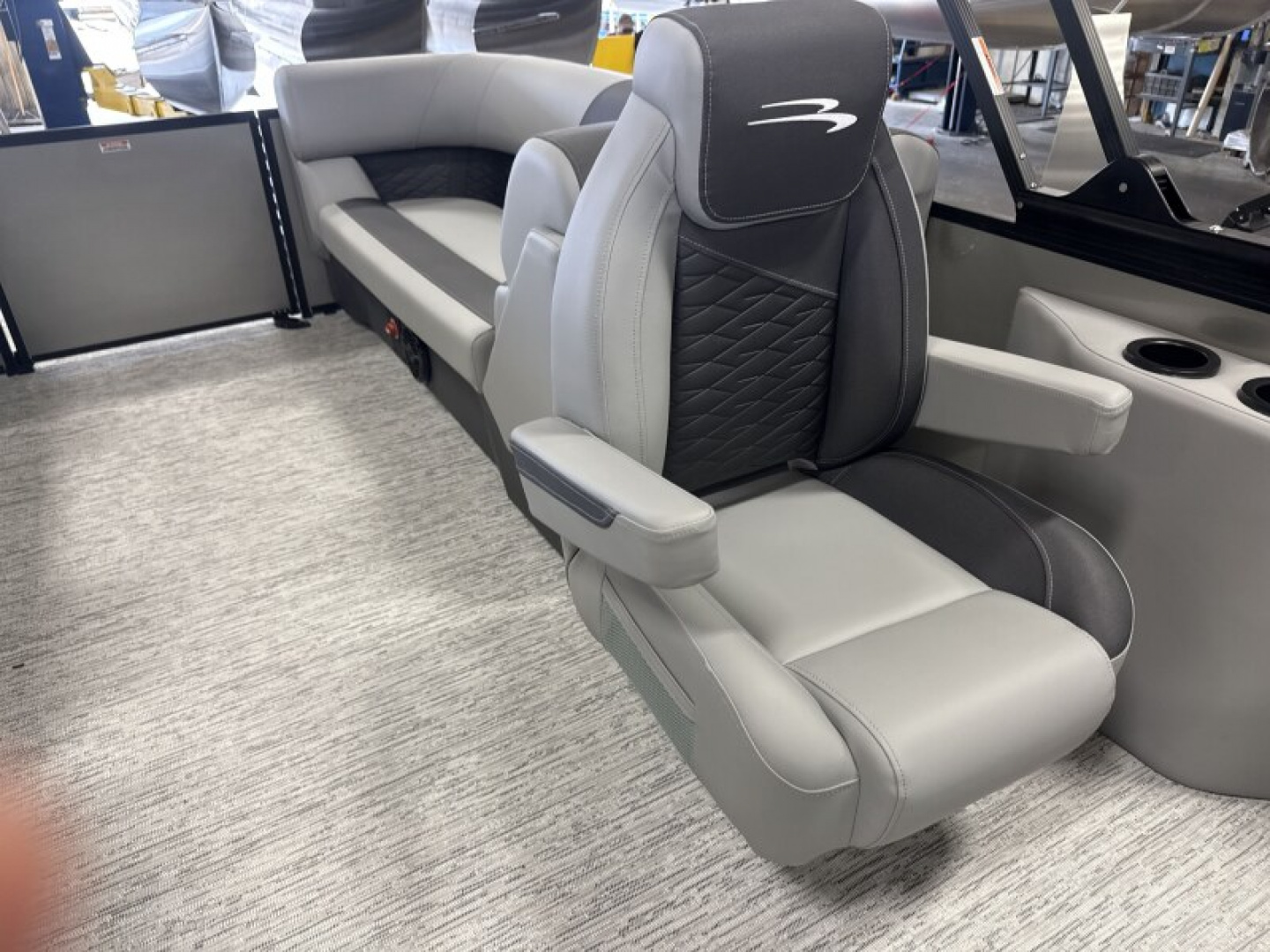 New 2026 Bennington 22 SSR Tri-Toon Boat