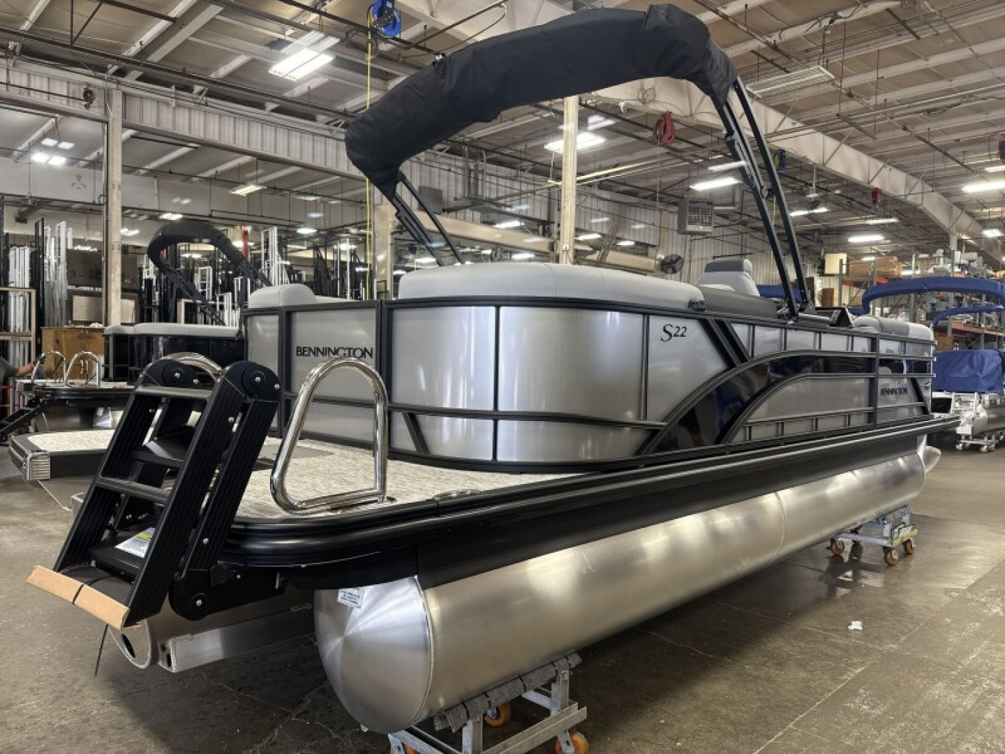 New 2026 Bennington 22 SSR Tri-Toon Boat