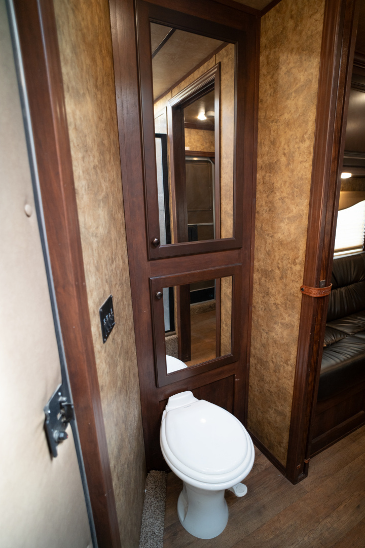 Used 2020 Exiss Trailers 8'6" Shortwall Gooseneck with Living Quarters Stock / Stock Combo Trailer