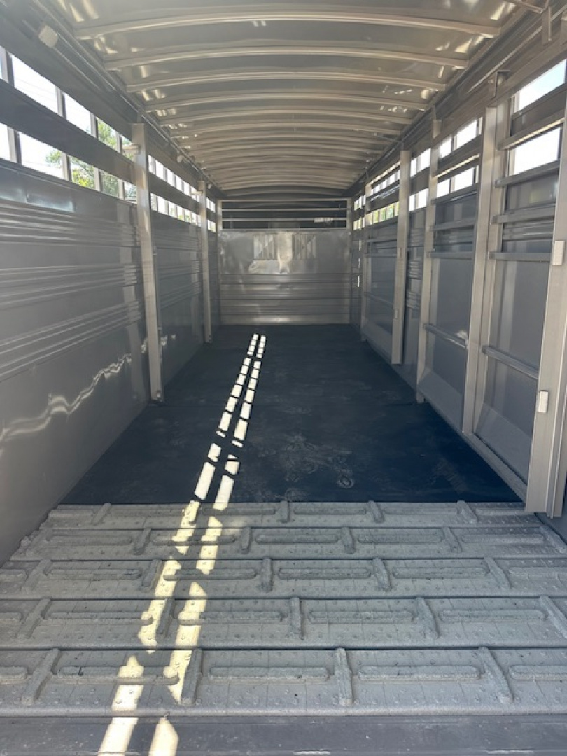 New 2025 Titan 24' Stock