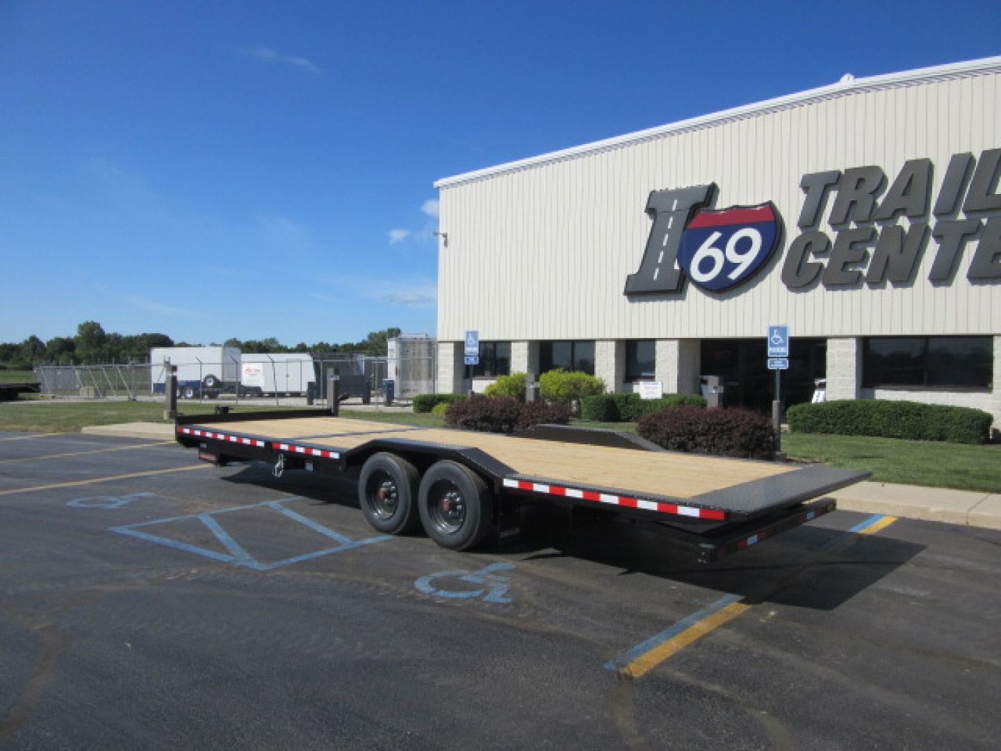 New 2026 Midsota 8.5 x 26 (18+8) 17.6K NTBWB26-BP-176 Tilt Trailer
