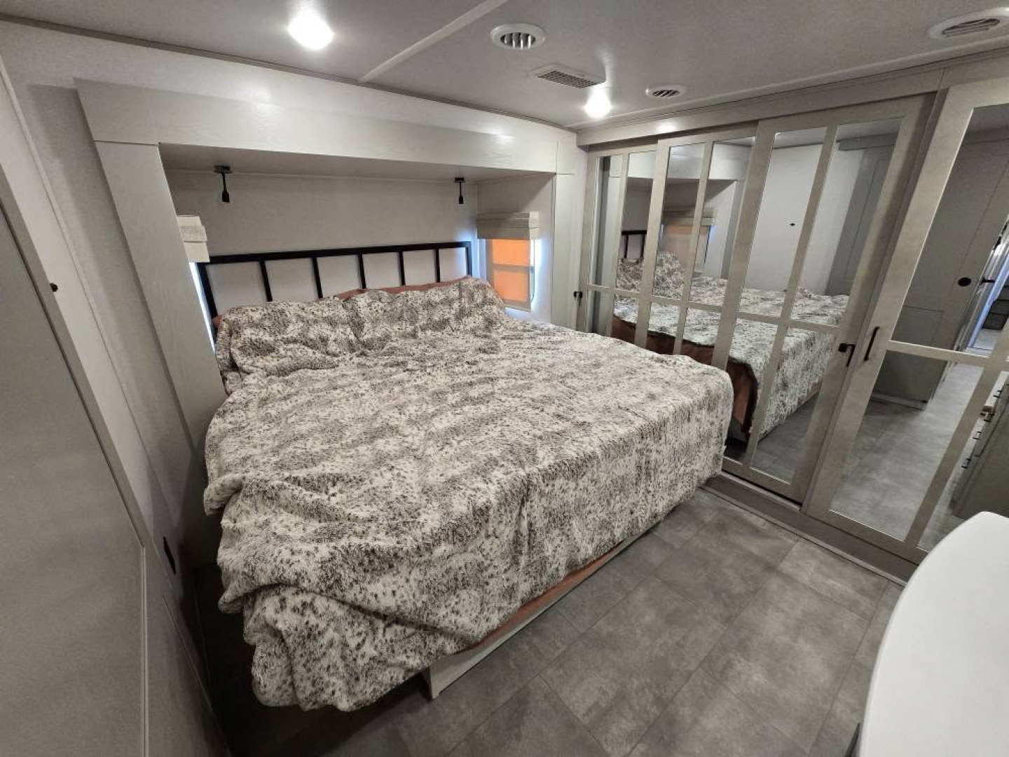 Used 2022 Palomino Columbus 379MBC Fifth Wheel