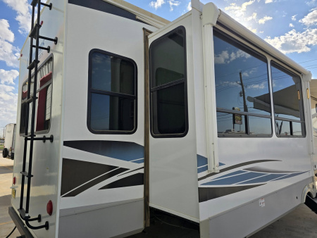 Used 2022 Palomino Columbus 379MBC Fifth Wheel