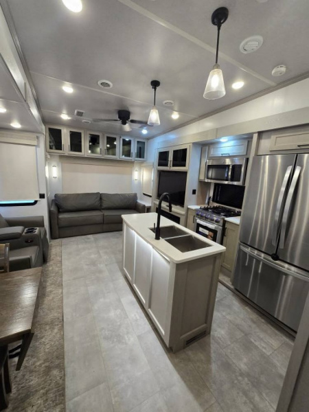 Used 2022 Palomino Columbus 379MBC Fifth Wheel