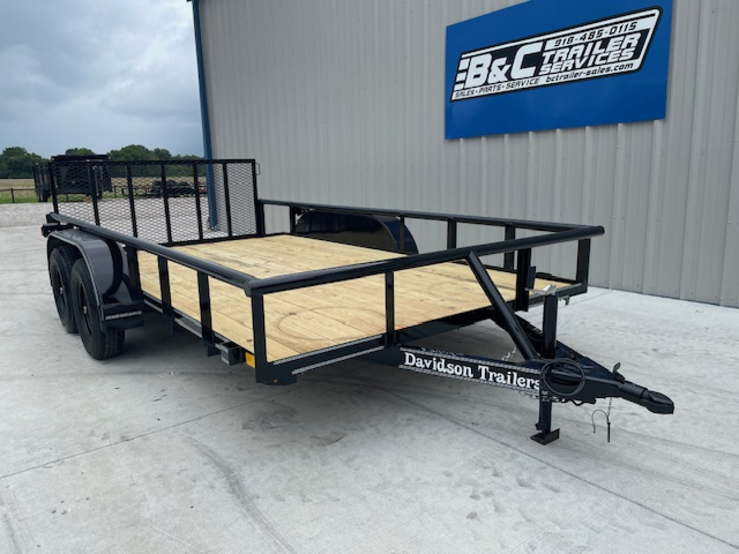 New 2025 DAVIDSON 83X14 (2)TANDEM AXLE PIPE TOP UTILITY W/36" GATE, DOVETAIL
