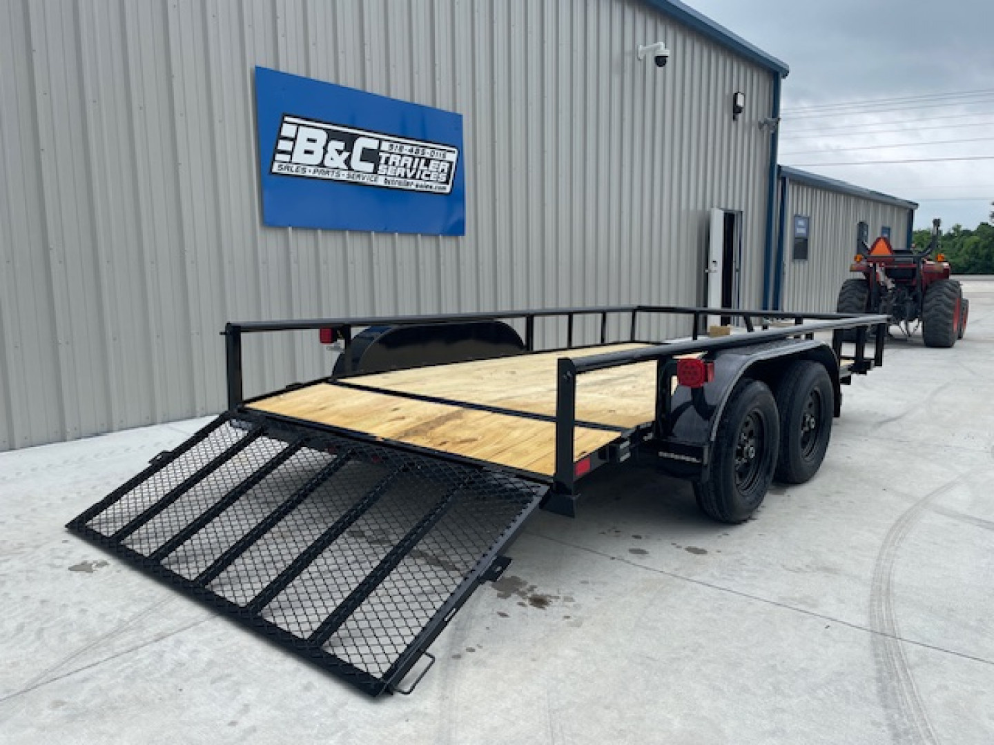 New 2025 DAVIDSON 83X14 (2)TANDEM AXLE PIPE TOP UTILITY W/36" GATE, DOVETAIL
