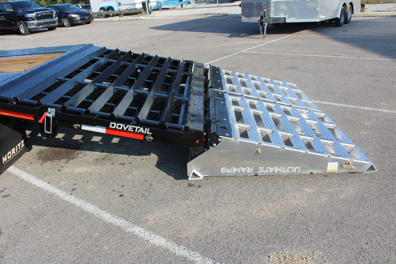 New 2025 Moritz FDGH DT 20' + 5' GOOSENECK Deckover Flatbed Trailer- Full Width Aluminum Ramps- 25900# GVW