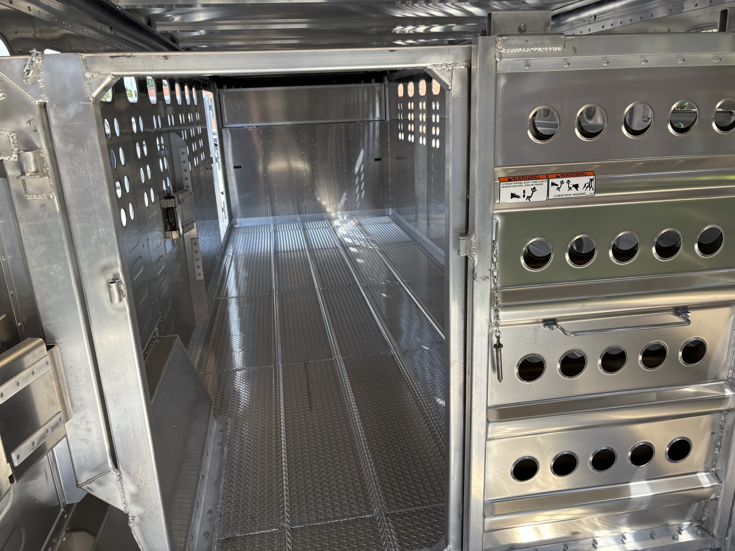 New 2026 94x32 Merritt Trailer 2Gates 1w/Slide