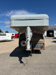 Used 2004 Circle D 20' Stock