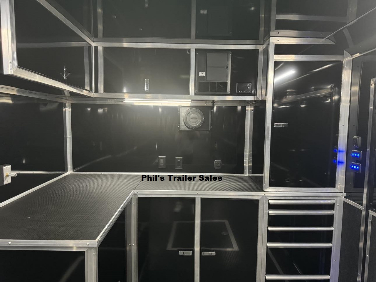 New Haulmark NEW 85X34 EDGE ENCLOSED RACE TRAILER ELECTRIC AWNING CAR RACE TRAILER CAR HAULER CARGO TRAILER Car / Racing Trailer