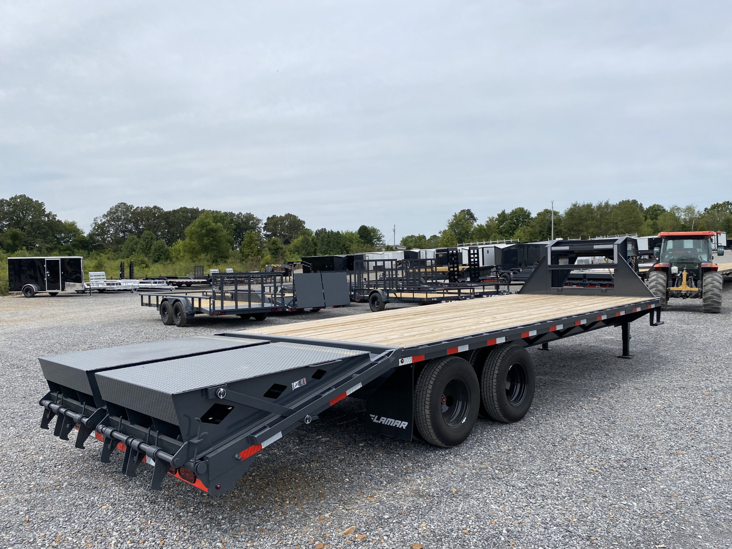 New 2026 Lamar 102" x 25' 22k Gooseneck Trailer