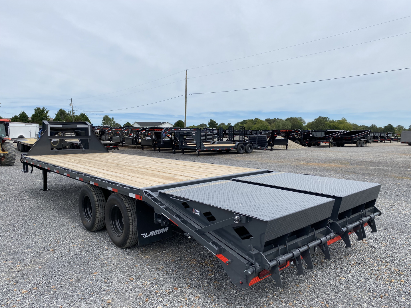 New 2026 Lamar 102" x 25' 22k Gooseneck Trailer