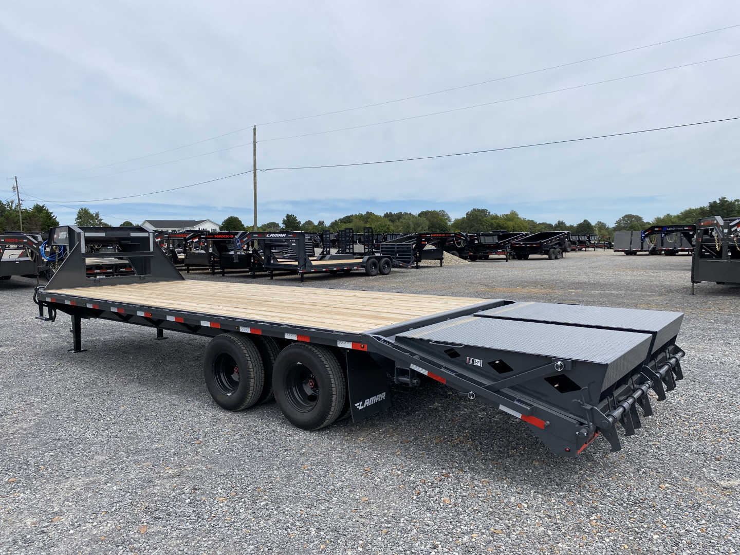 New 2026 Lamar 102" x 25' 22k Gooseneck Trailer