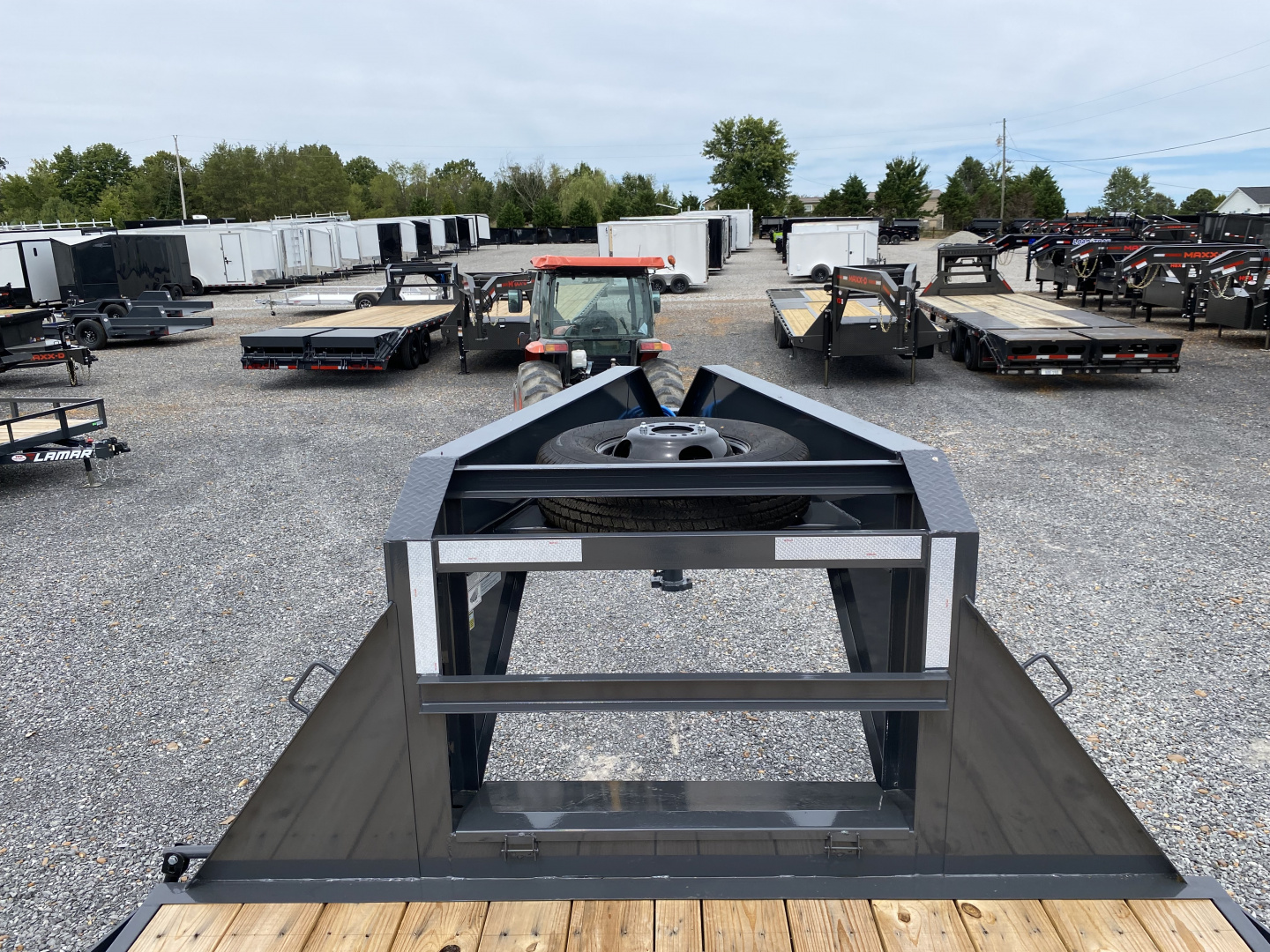 New 2026 Lamar 102" x 25' 22k Gooseneck Trailer