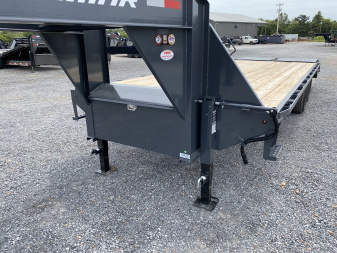 New 2026 Lamar 102" x 25' 22k Gooseneck Trailer