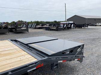 New 2026 Lamar 102" x 25' 22k Gooseneck Trailer