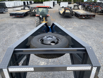 New 2026 Lamar 102" x 25' 22k Gooseneck Trailer