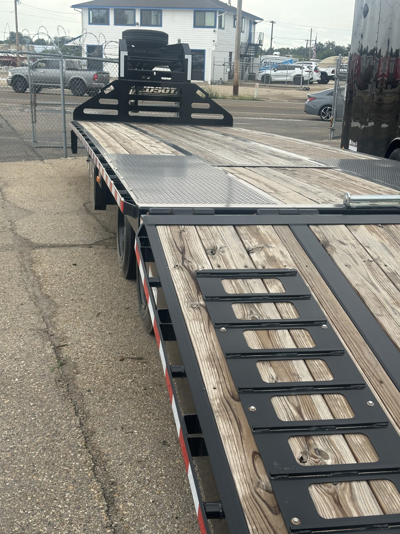 New 2026 Midsota 8.5x36 25.9K W/Pwr Dove Tail HD Equipment Trailer