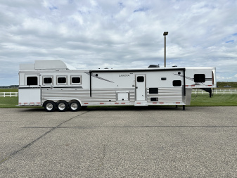 New 2026 Lakota 4H 18' LQ IN8418FKT Horse Trailer