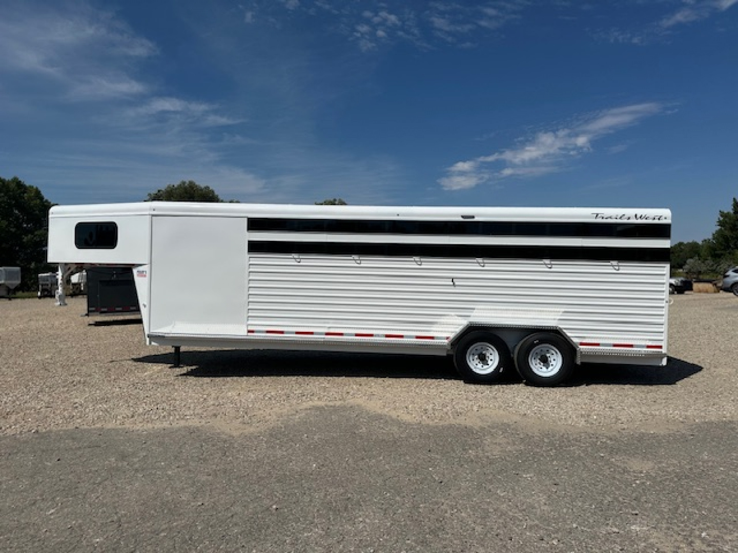 New 2026 Trails West 25' Combo