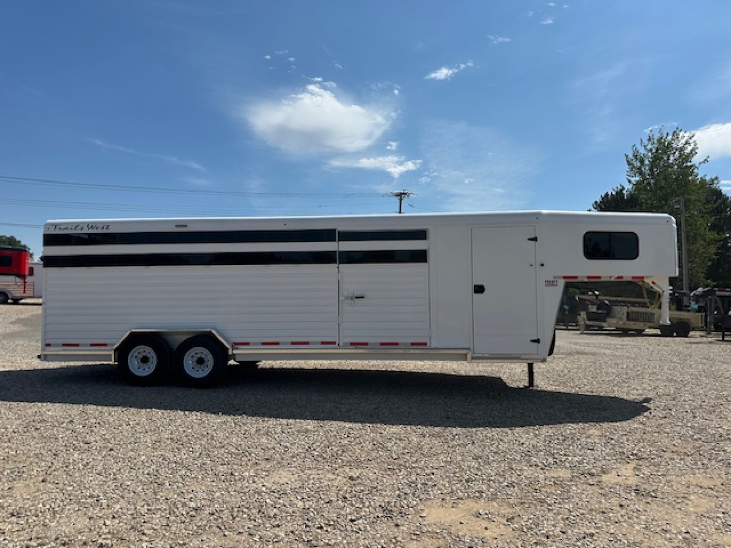 New 2026 Trails West 25' Combo