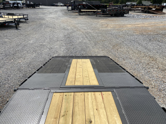 New 2026 MAXXD 34' x 102" 30k Hyd Dove Gooseneck Trailer