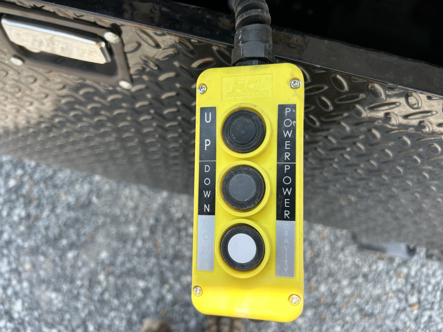 New 2026 MAXXD 96"X16' 21K Deckover Gooseneck Dump Trailer