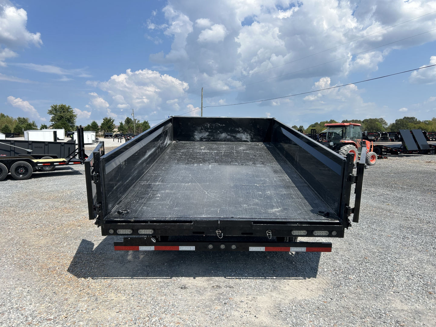 New 2026 MAXXD 96"X16' 21K Deckover Gooseneck Dump Trailer