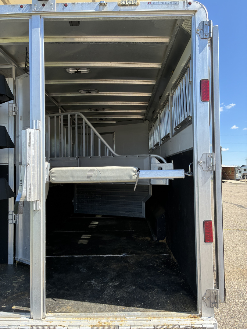 Used 2016 Featherlite Trailers 4H 15' LQ Legend Horse Trailer