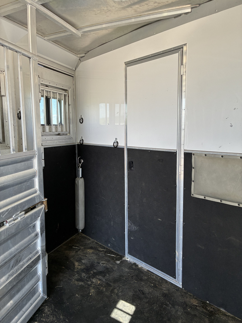 Used 2016 Featherlite Trailers 4H 15' LQ Legend Horse Trailer