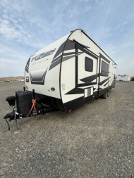 Used 2021 Keystone RV FUZION 300 Toy Hauler