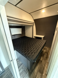 Used 2021 Keystone RV FUZION 300 Toy Hauler