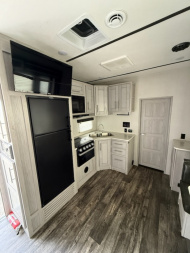 Used 2021 Keystone RV FUZION 300 Toy Hauler