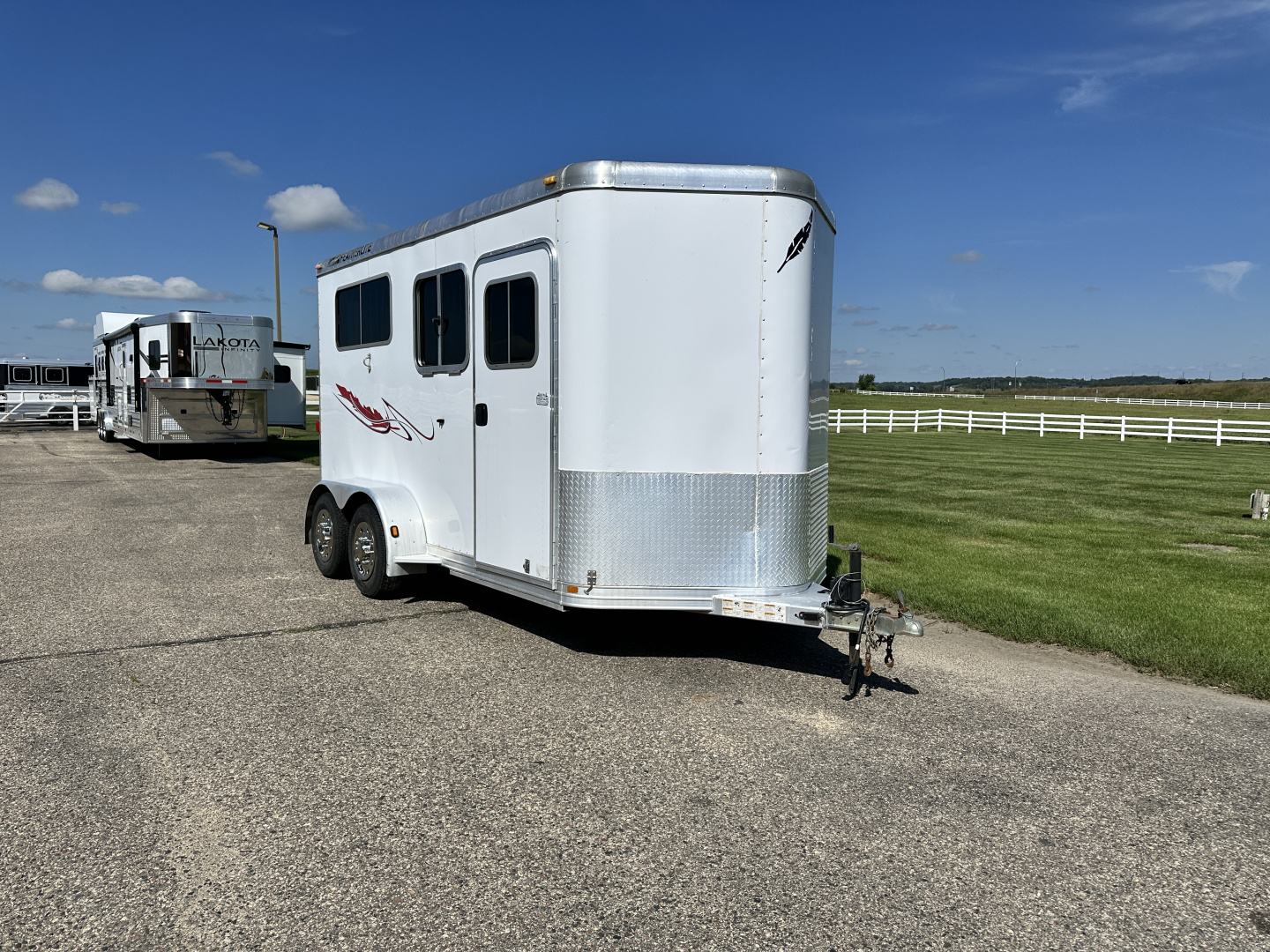 Used 2005 Featherlite Trailers 2H Str. Load BP w/ Mangers Horse Trailer