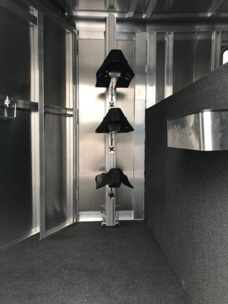 New 2026 Exiss Trailers 3H GN CXF Edition Horse Trailer