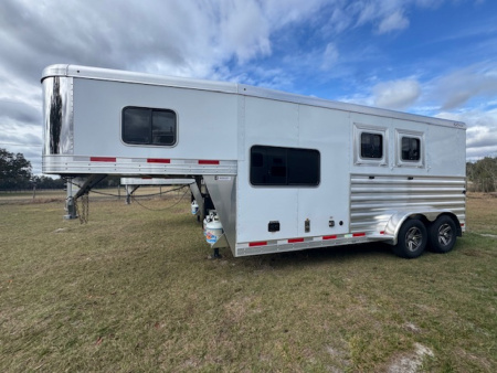 New 2026 Exiss Trailers Escape 7206 2H Living Quarters Horse Trailer