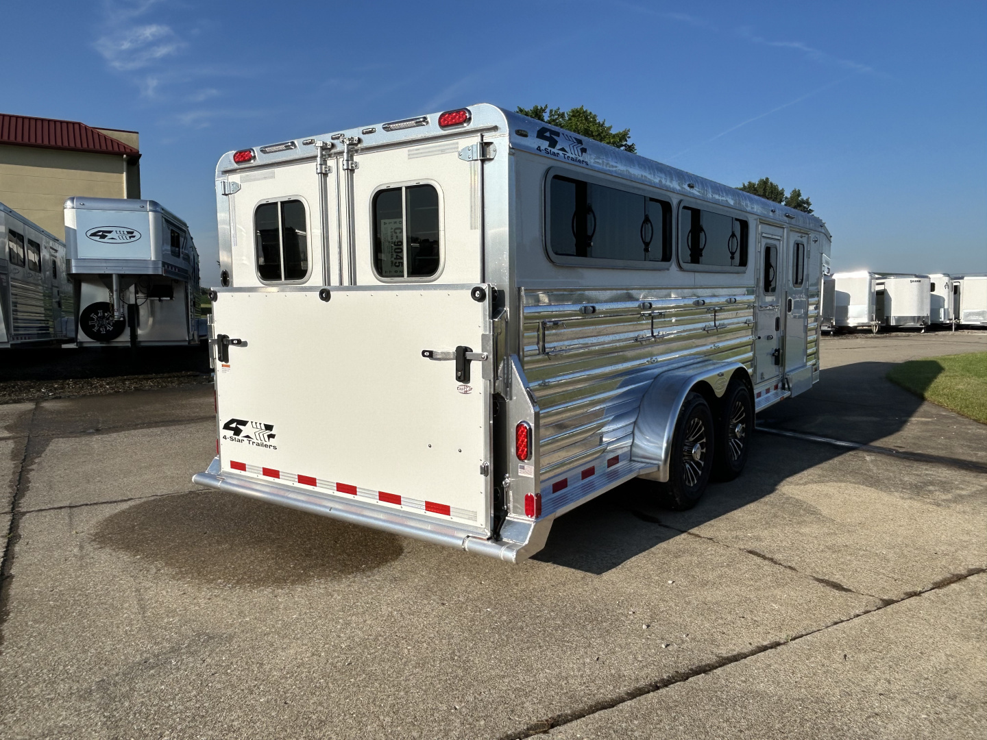 New 2026 4-Star Trailers Show Stock 8 Pen Stock Trailer