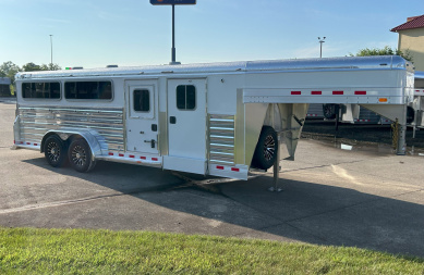 New 2026 4-Star Trailers Show Stock 8 Pen Stock Trailer