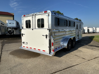 New 2026 4-Star Trailers Show Stock 8 Pen Stock Trailer