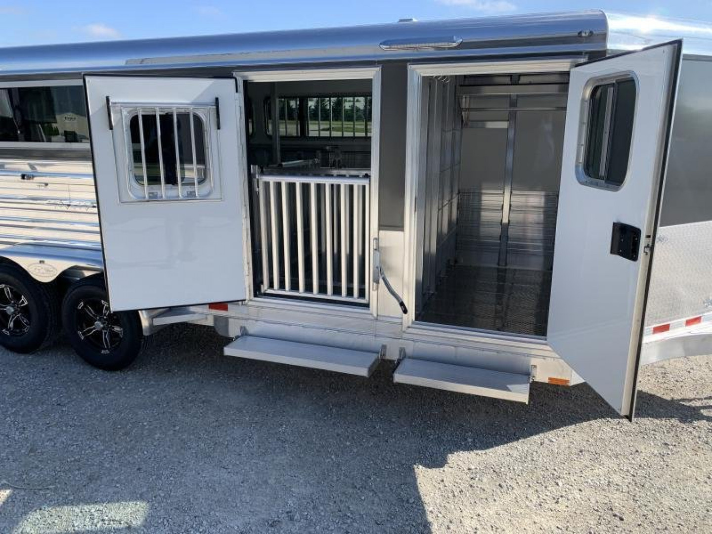 New 2026 4-Star Trailers 6 Pen Show Stock Trailer