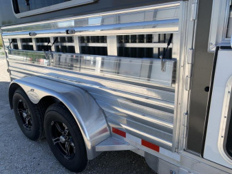 New 2026 4-Star Trailers 6 Pen Show Stock Trailer