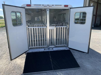 New 2026 4-Star Trailers 6 Pen Show Stock Trailer