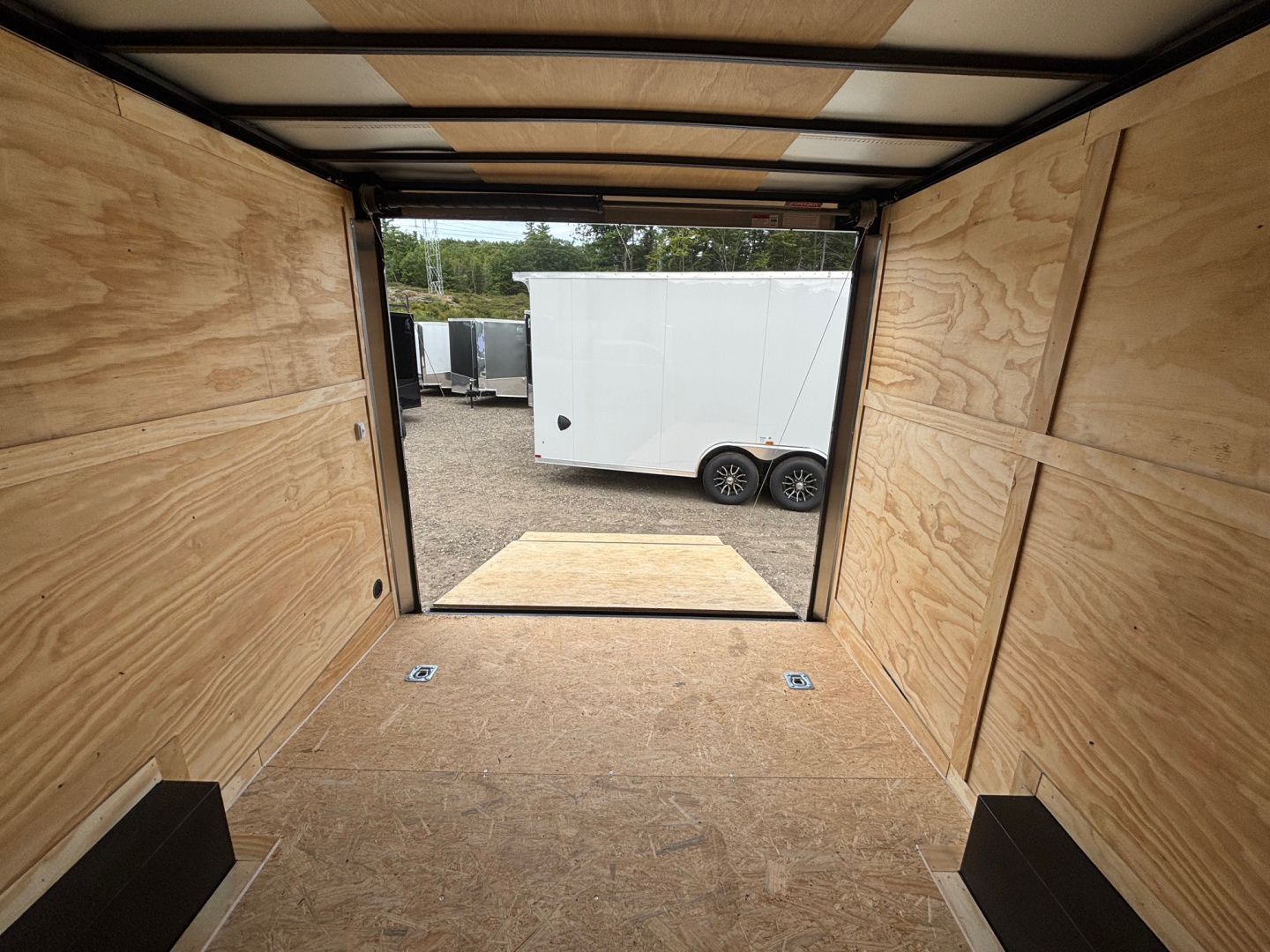 New 2025 SPARTAN 8.5X20+ 2ft V nose/ 7' Int Height/Blackout Package/ Polycore- 9990GVW